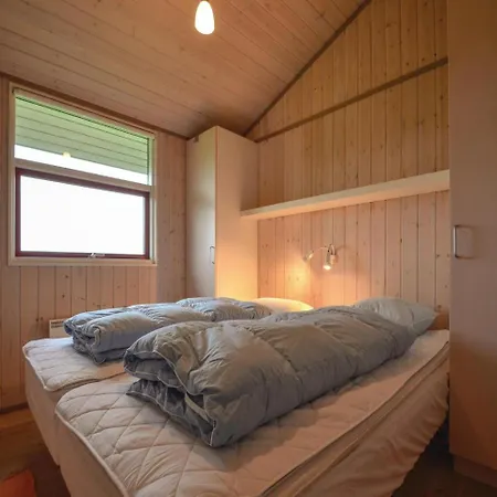 Three-bedroom Holiday In Сasa de vacaciones Ebeltoft