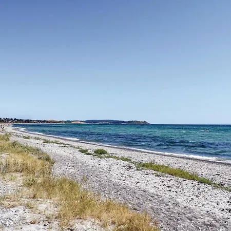 Three-bedroom Holiday In * Ebeltoft