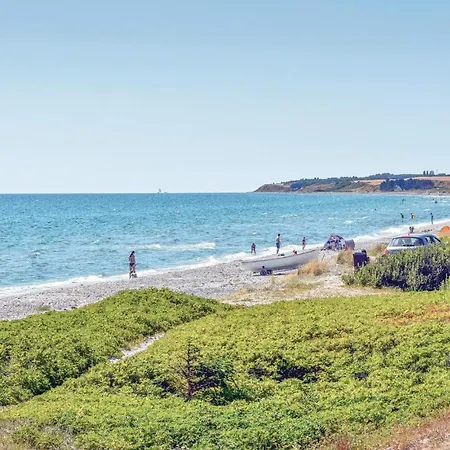 Three-bedroom Holiday In Ebeltoft