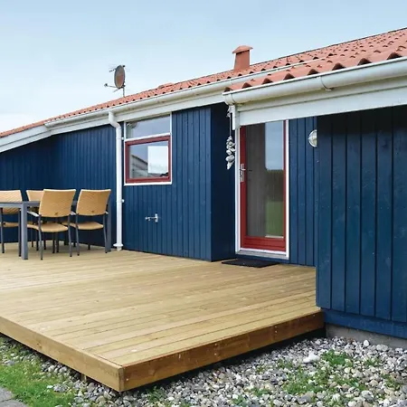 Three-bedroom Holiday In