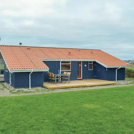 別荘 Three-bedroom Holiday In